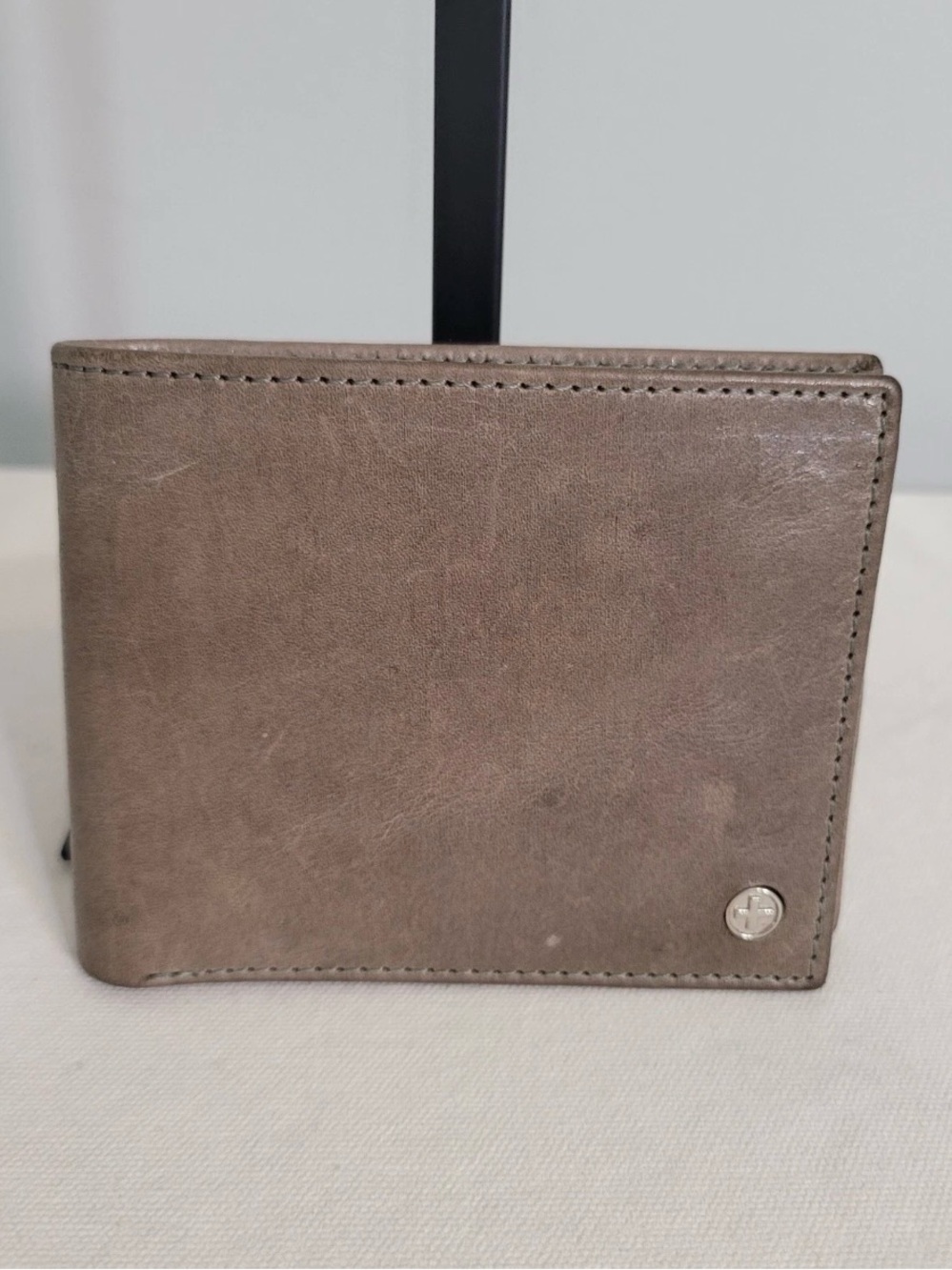 Alpine Swiss Men's Bifold Wallet Gray Genuine Distressed Leather